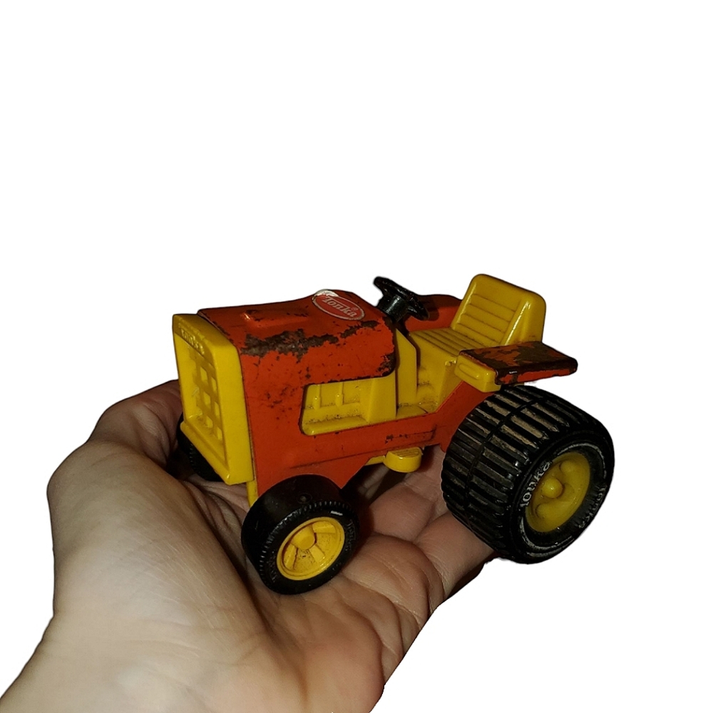 Vintage Die Cast/plastic Tonka Tractor